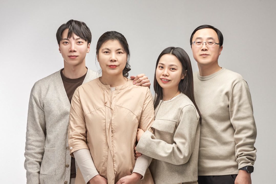 [Essay] 스튜디오 출신 아들의 좌충우돌 가족사진 촬영기